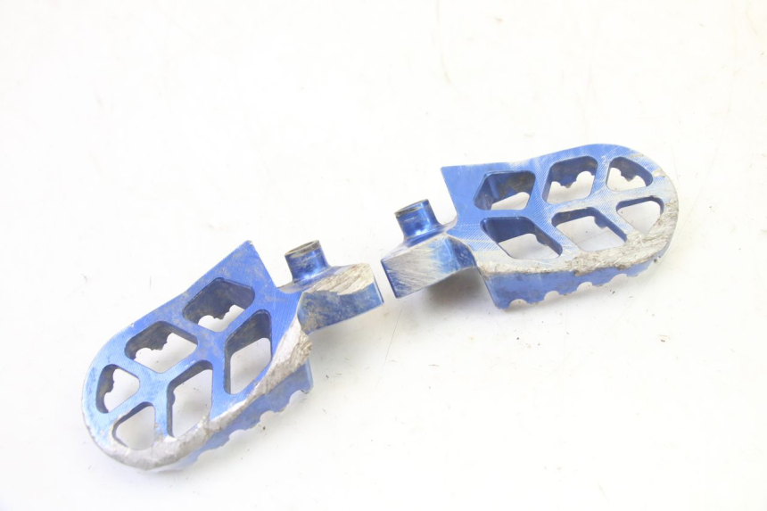 photo de PAIRE CALE PIED AVANT YAMAHA YZ-F YZF 250 (2014 - 2018)