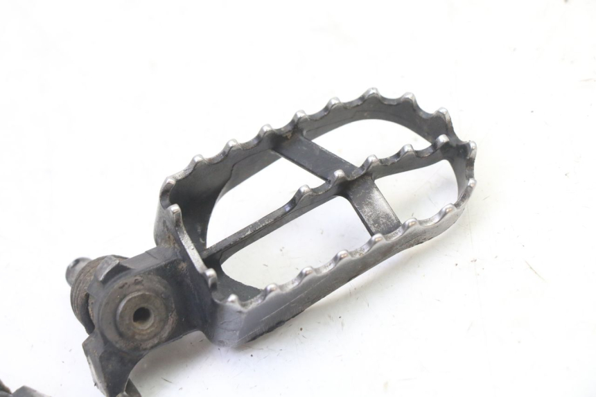 photo de Pair of front foot pegs YAMAHA YZ 85 (2002 - 2018)