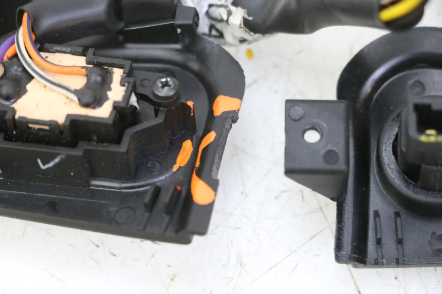 photo de PAIRE COMMODOS PIAGGIO MP3 HPE 310 (2024 - 2025)