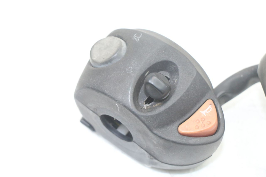 photo de PAIRE COMMODOS PEUGEOT SATELIS COMPRESSOR K15 125 (2006 - 2009)