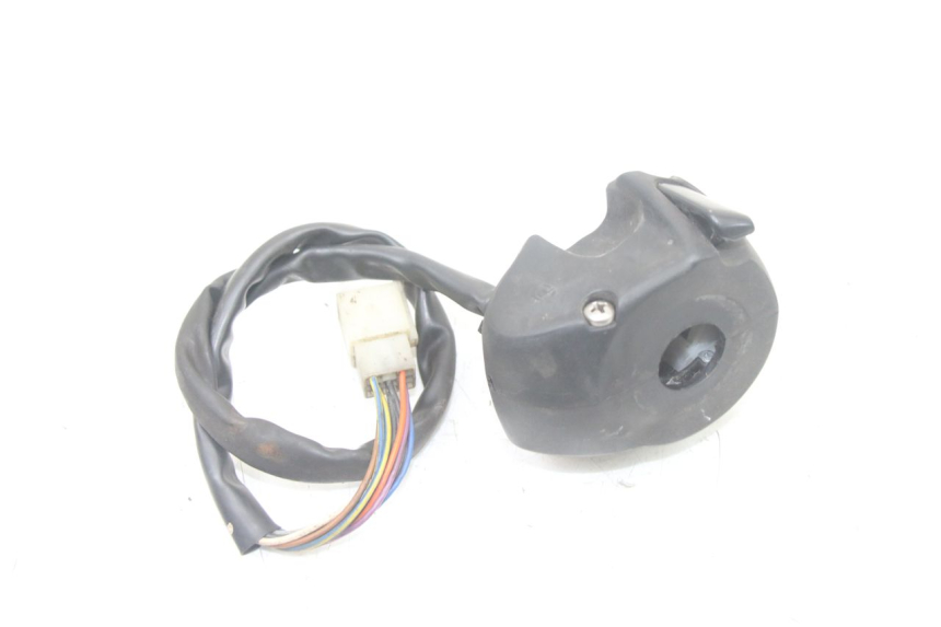photo de PAIRE COMMODOS PEUGEOT SATELIS COMPRESSOR K15 125 (2006 - 2009)