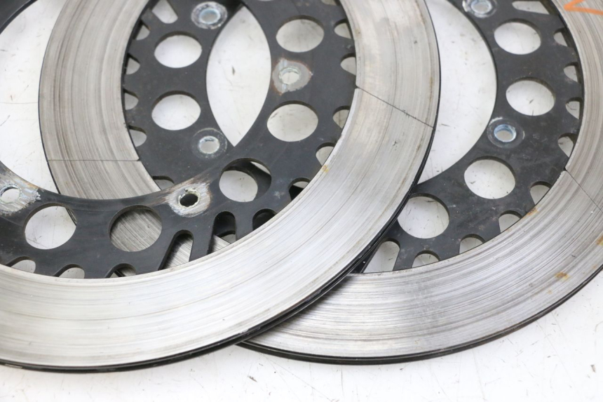 photo de PAIRE DISQUES FREIN AVANT YAMAHA FJ 36Y 1100 (1984 - 1985)
