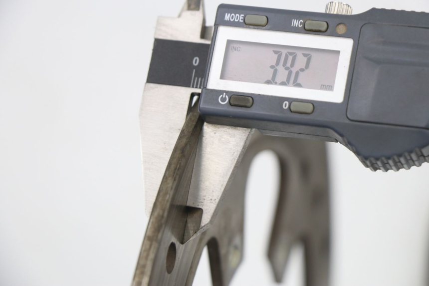 photo de PAIRE DISQUES FREIN AVANT PIAGGIO MP3 125 (2006 - 2014)