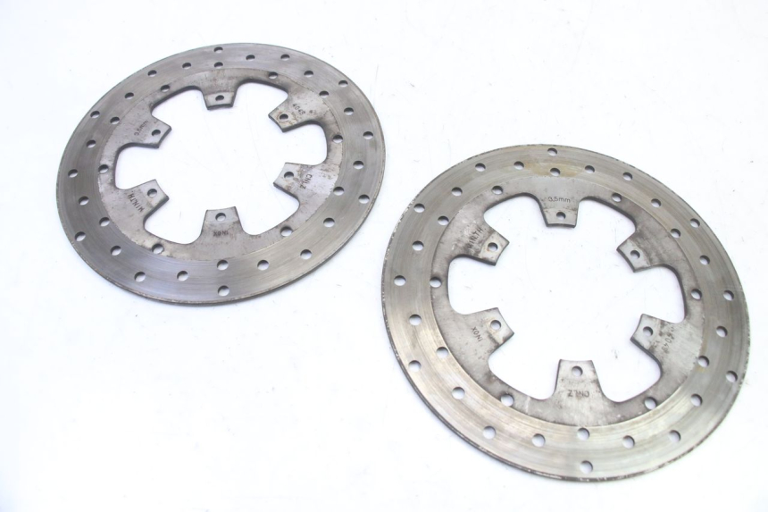 photo de PAIRE DISQUES FREIN AVANT PIAGGIO MP3 500 (2014 - 2016)