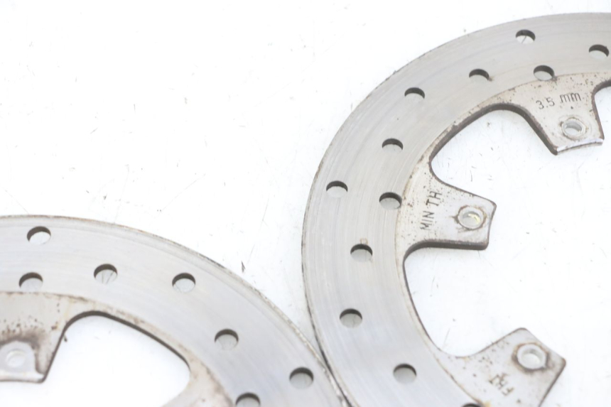 photo de PAIRE DISQUES FREIN AVANT PIAGGIO MP3 RL 250 (2007 - 2010) - Vue d’ensemble