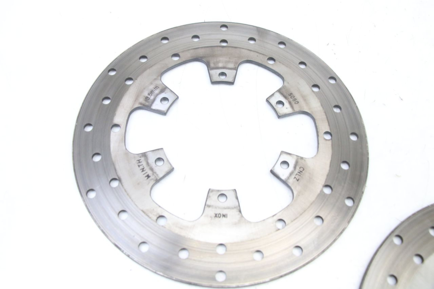 photo de PAIRE DISQUES FREIN AVANT PIAGGIO MP3 500 (2014 - 2016)