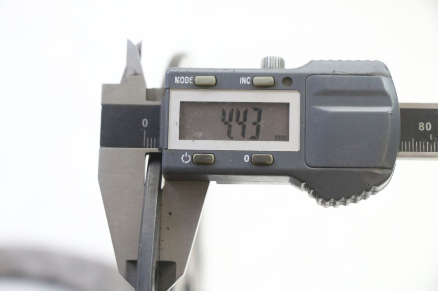 photo de PAIRE DISQUES FREIN AVANT YAMAHA XJ6 ABS 600 (2008 - 2016)