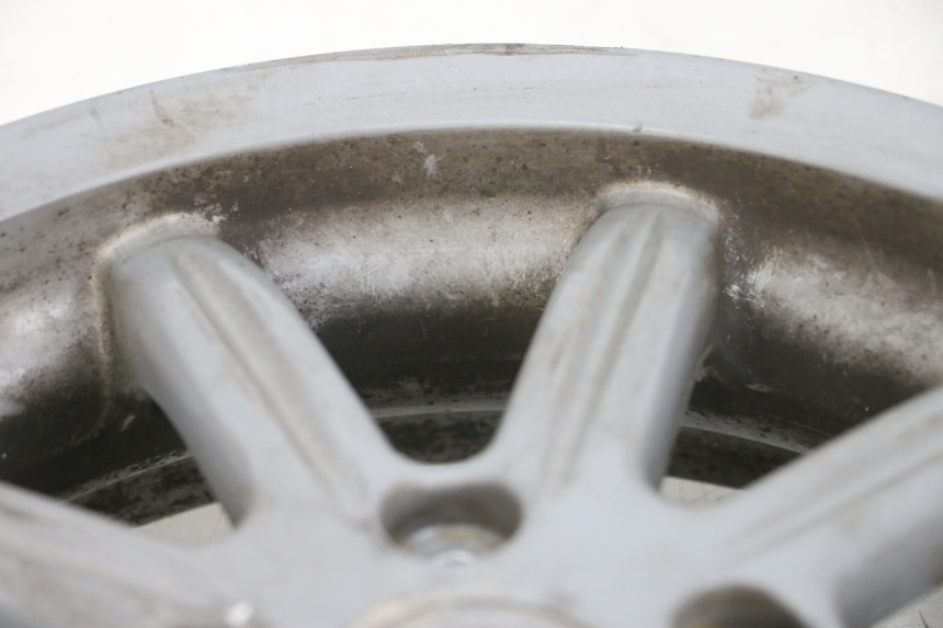 photo de PAIRE JANTES PIAGGIO MP3 RL 250 (2007 - 2010) - Points de fixation