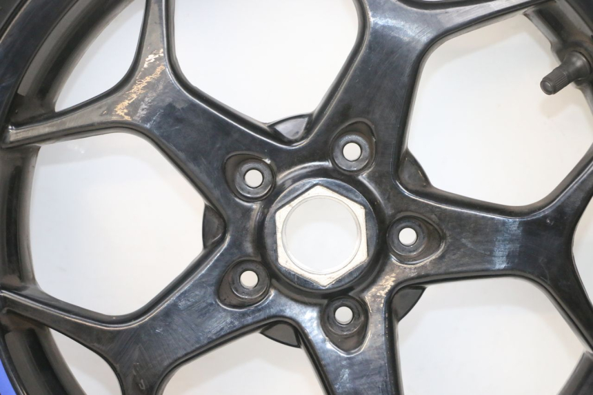 photo de PAIRE JANTES PIAGGIO MP3 500 (2016 - 2018) - Angle alternatif