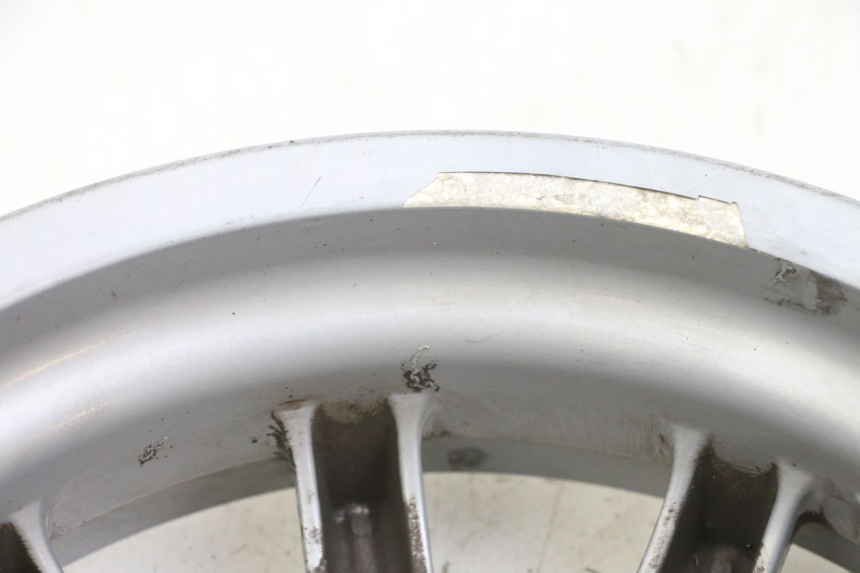 photo de PAIRE JANTES PIAGGIO MP3 RL 250 (2007 - 2010) - Points de fixation