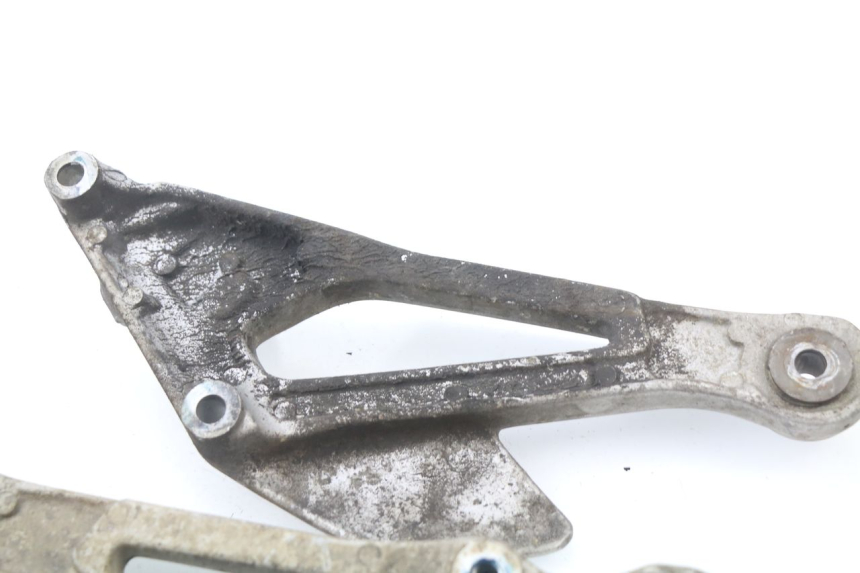 photo de PAIRE PLATINE CALE PIED AVANT YAMAHA XJ600 XJ DIVERSION 600 (1992 - 1997)