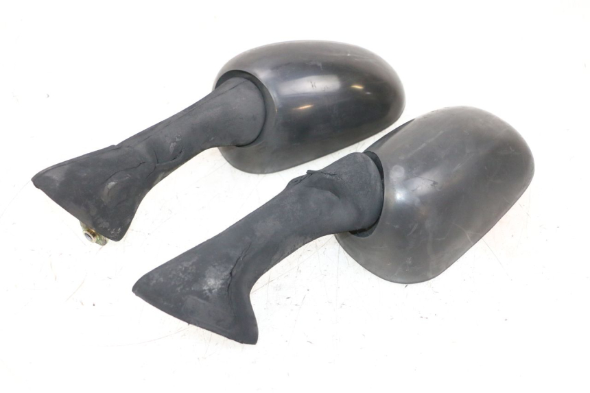 photo de PAIRE RETROVISEURS HONDA NSR R 125 (1994 - 2003) - Points de fixation