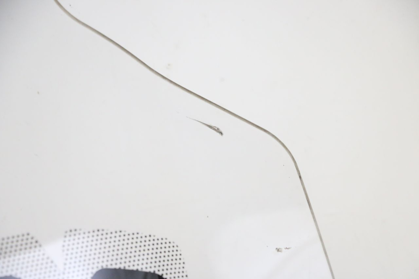 photo de PARE BRISE QUADRO 4 4D 350 (2015 - 2018)