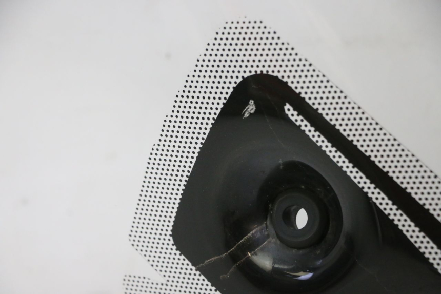 photo de PARE BRISE QUADRO 4 4D 350 (2015 - 2018)