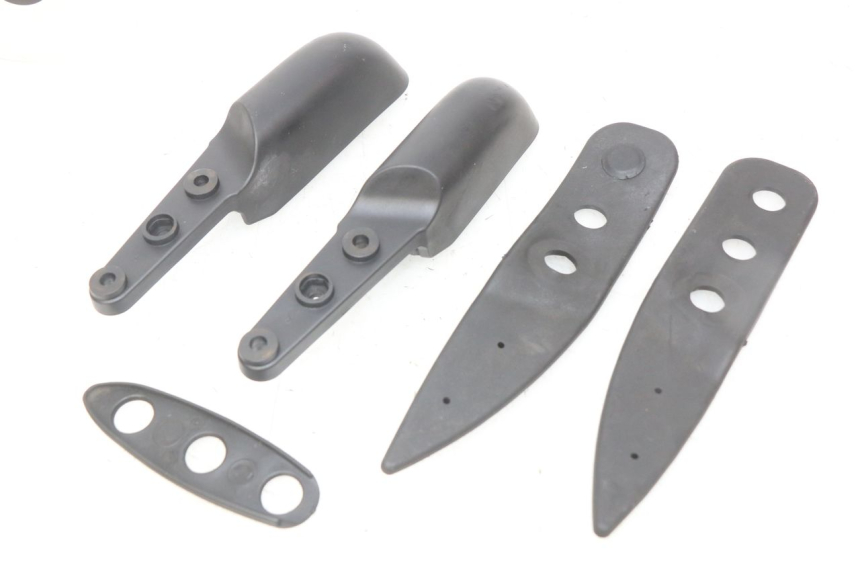 photo de PARE BRISE GILERA NEXUS 125 (2009 - 2013)