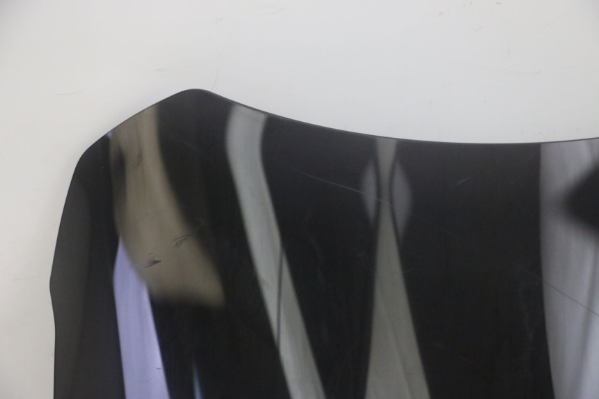 photo de PARE BRISE YAMAHA XMAX X-MAX 125 (2006 - 2009) - Détails caractéristiques