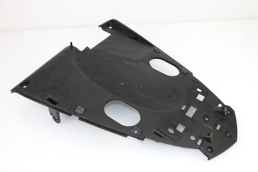 photo de PASSAGE ROUE ARRIERE KYMCO AGILITY CITY 16P 125 (2008 - 2014)