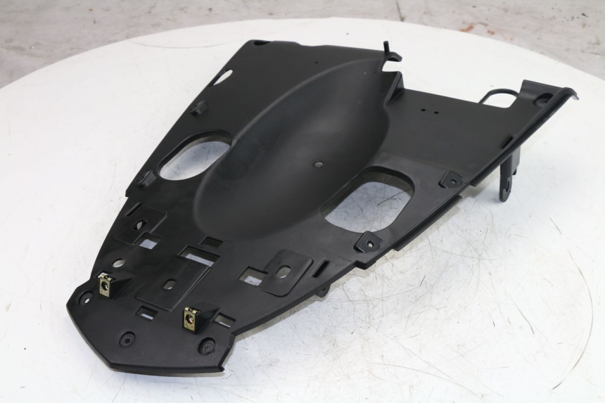 photo de PASSAGE ROUE ARRIERE KYMCO AGILITY CITY 2T 50 (2008 - 2016)