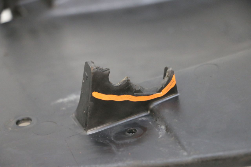 photo de PASSAGE ROUE ARRIERE YAMAHA BW'S EASY 50 (2013 - 2016) - Points de fixation