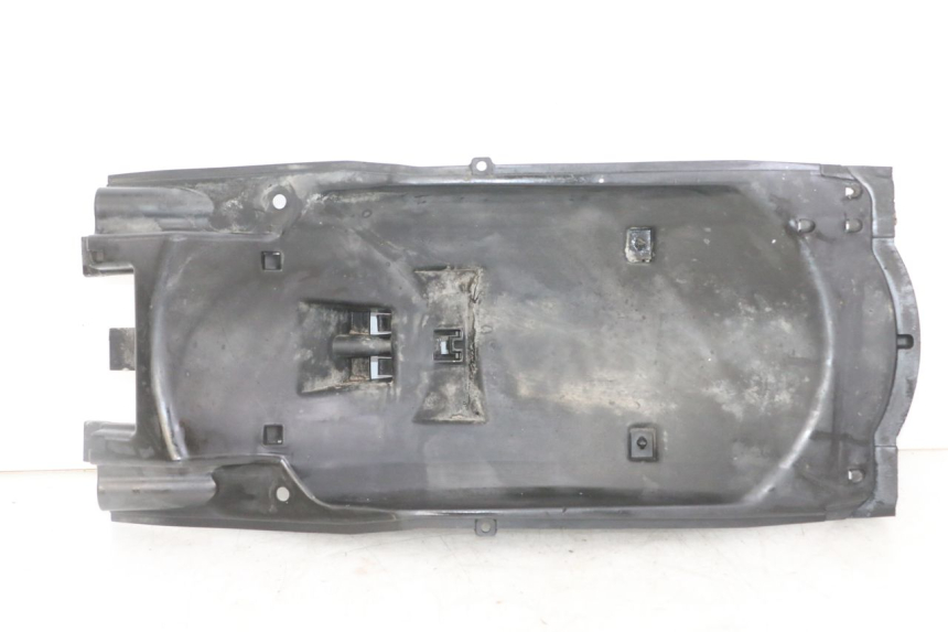 photo de PASSAGE ROUE ARRIERE HONDA CBF 500 (2004 - 2007)