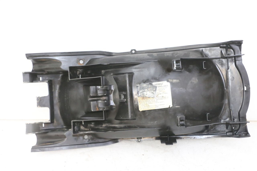 photo de PASSAGE ROUE ARRIERE HONDA CBF 500 (2004 - 2007)