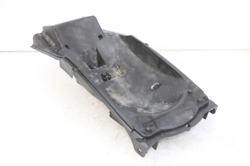 photo de PASSAGE ROUE ARRIERE HONDA CBF 500 (2004 - 2007)