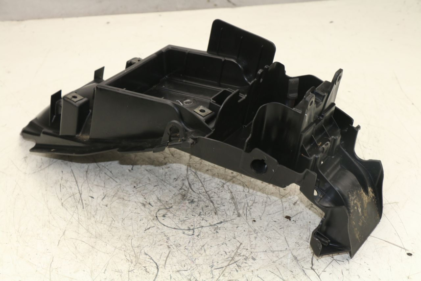 photo de PASSAGE ROUE ARRIERE HONDA CBF 125 (2009 - 2015)