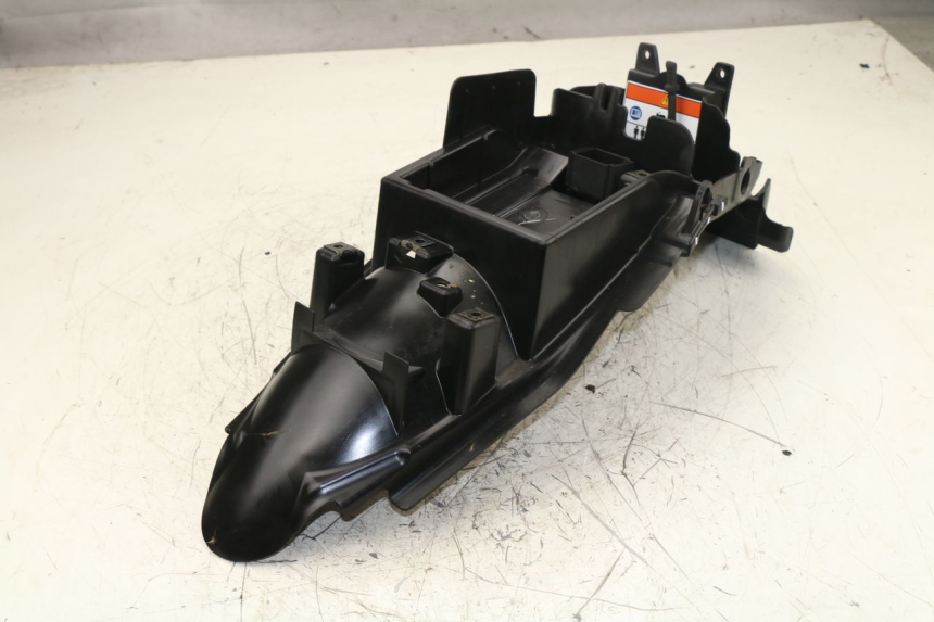 photo de PASSAGE ROUE ARRIERE HONDA CBF 125 (2009 - 2015)