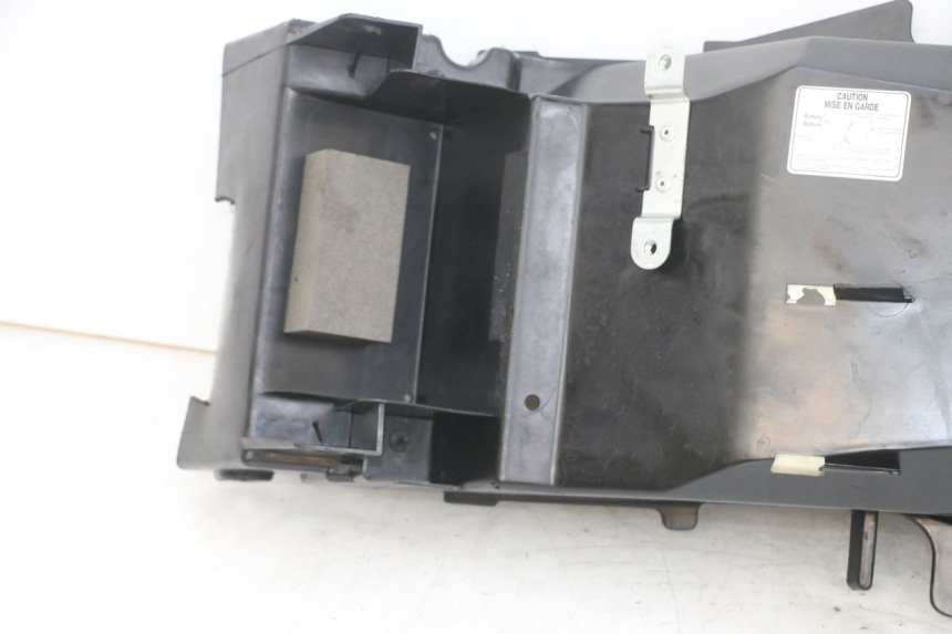 photo de PASSAGE ROUE ARRIERE SUZUKI GSF N BANDIT 600 (1996 - 1999) - Zoom composants