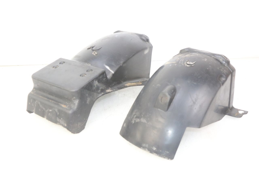 photo de PASSAGE ROUE ARRIERE SUZUKI GSX-F GSX  F 1100 (1988 - 1994)