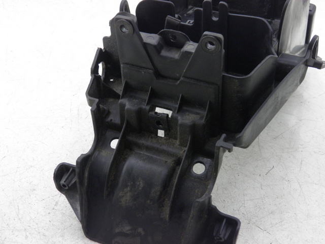 photo de PASSAGE ROUE ARRIERE HONDA CBF 125 (2009 - 2015)