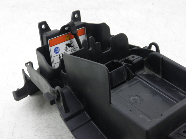 photo de PASSAGE ROUE ARRIERE HONDA CBF 125 (2009 - 2015)