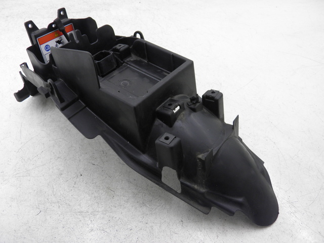 photo de PASSAGE ROUE ARRIERE HONDA CBF 125 (2009 - 2015)