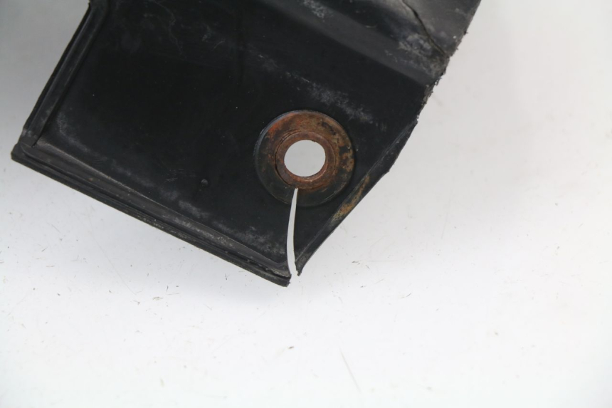 photo de PASSAGE ROUE ARRIERE HONDA CG 125 (1996 - 1998)