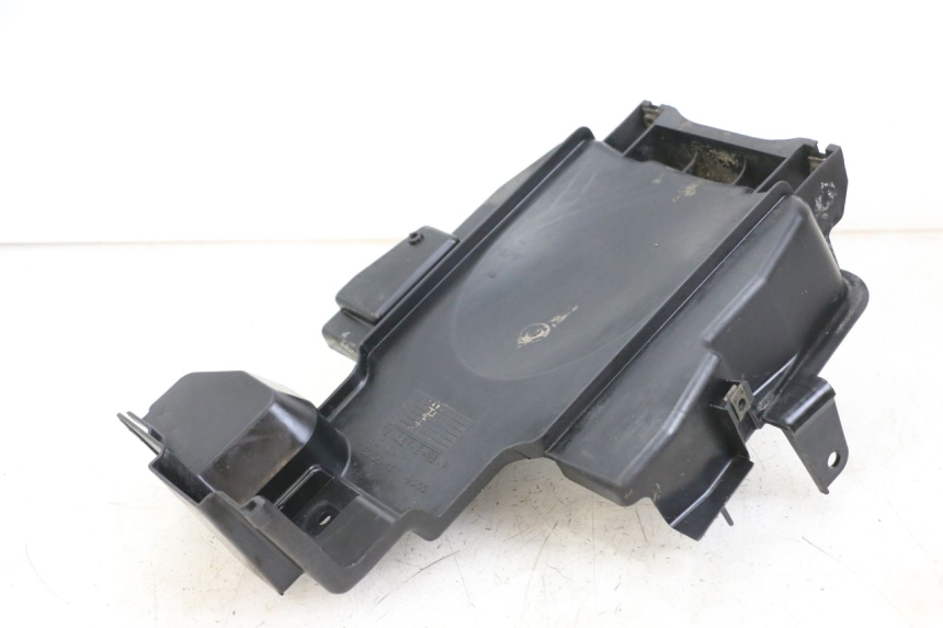 photo de PASSAGE ROUE ARRIERE HONDA NES AROBASE 125 (2000 - 2003)