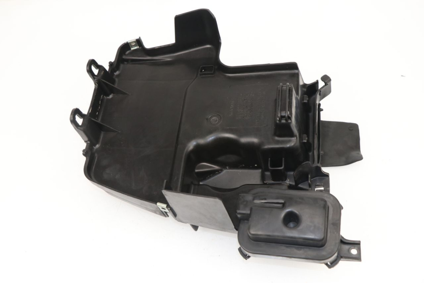 photo de PASSAGE ROUE ARRIERE HONDA SCV LEAD 100 (2003 - 2007)