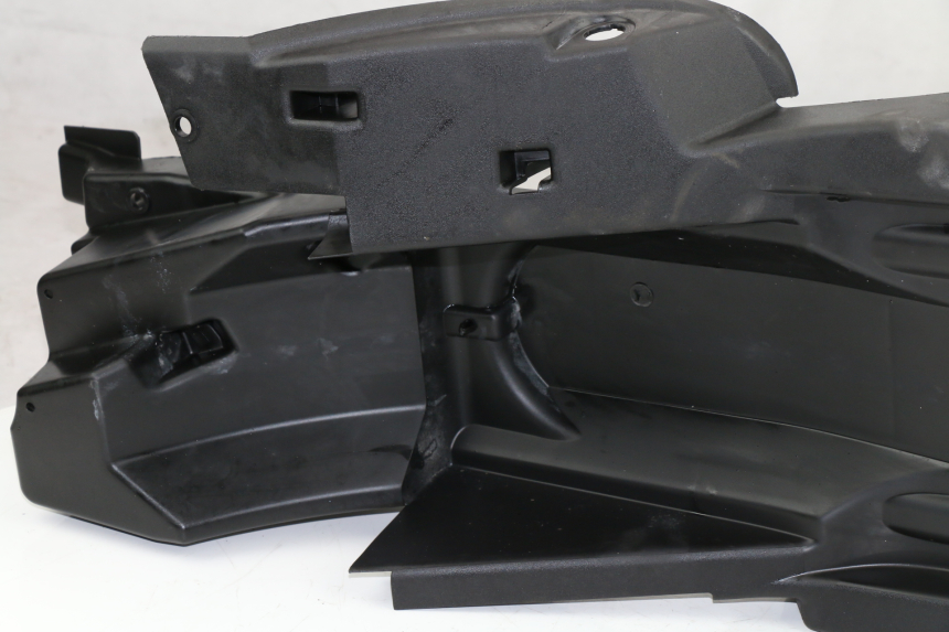 photo de PASSAGE ROUE ARRIERE HONDA XLV VARADERO 125 (2000 - 2006)