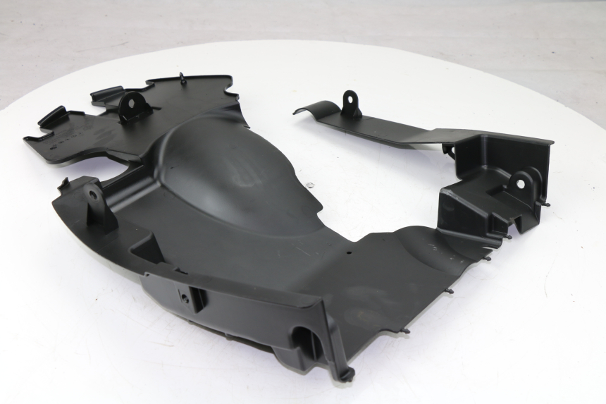 photo de PASSAGE ROUE ARRIERE KYMCO K-XCT 125 (2013 - 2017)