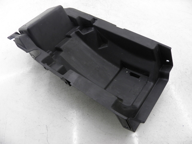 photo de PASSAGE ROUE ARRIERE KAWASAKI ZZR 600 (1995 - 2004)