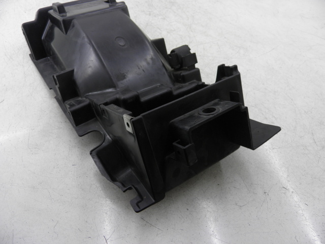 photo de PASSAGE ROUE ARRIERE KAWASAKI ZZR 600 (1995 - 2004)