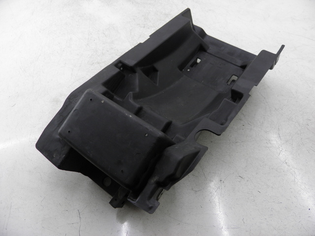 photo de PASSAGE ROUE ARRIERE KAWASAKI ZZR 600 (1995 - 2004)