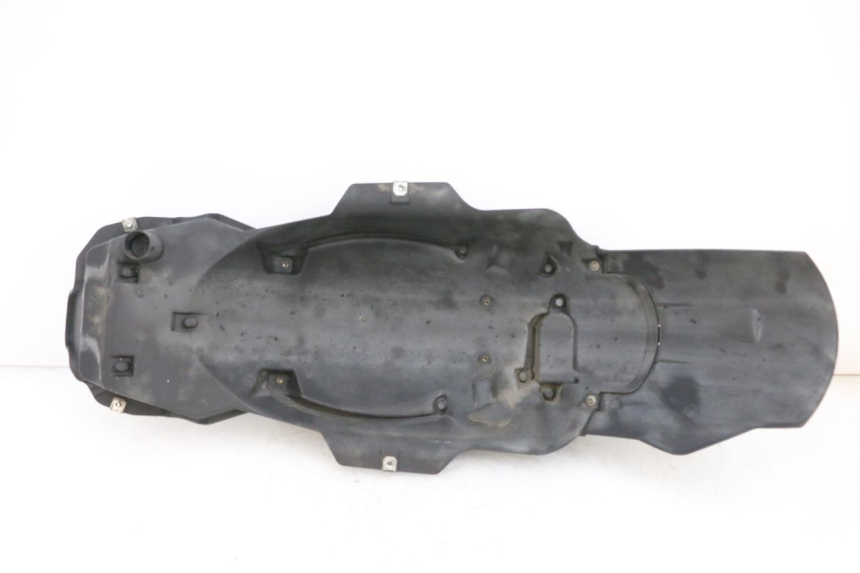 photo de PASSAGE ROUE ARRIERE BMW R RT ABS 1200 (2010 - 2014) - Gros plan technique