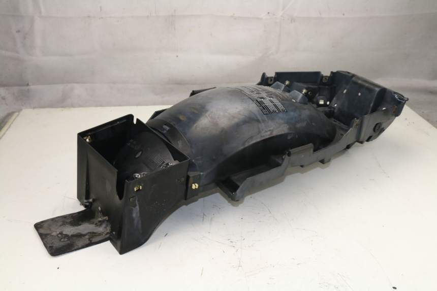 photo de PASSAGE ROUE ARRIERE BMW R RT ABS 1100 (1996 - 2001)