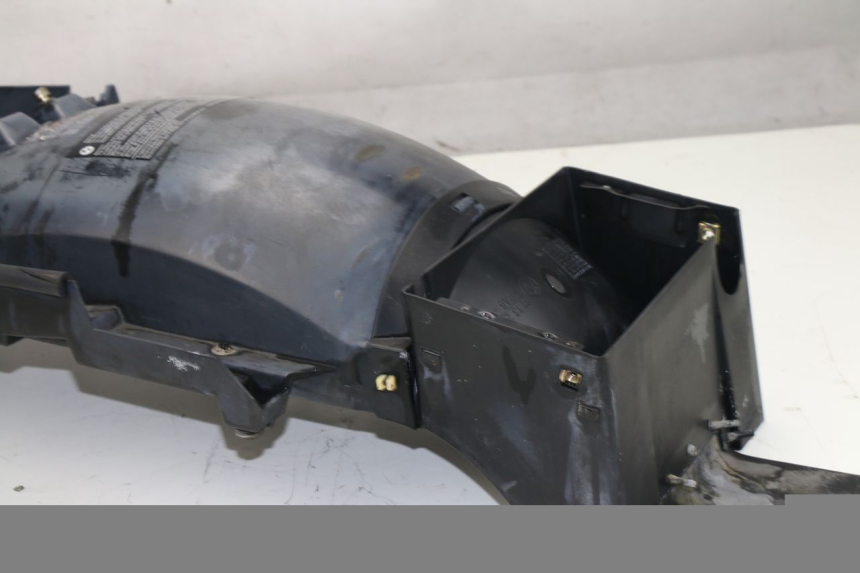 photo de PASSAGE ROUE ARRIERE BMW R RT ABS 1100 (1996 - 2001)