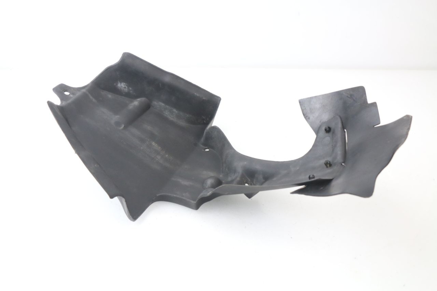 photo de PASSAGE ROUE ARRIERE APRILIA SCARABEO GT 125 (1999 - 2007)