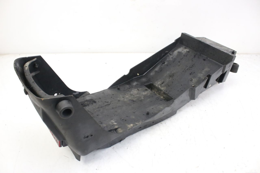 photo de PASSAGE ROUE ARRIERE TRIUMPH SPRINT ST 955 (1999 - 2001)