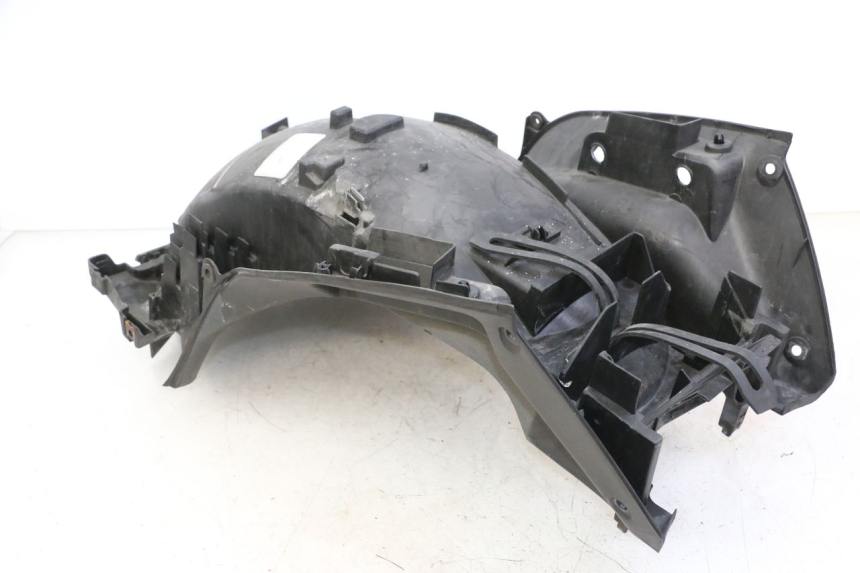 photo de PASSAGE ROUE ARRIERE HONDA ST PAN EUROPEAN 1300 (2002 - 2013)