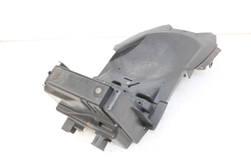 photo de PASSAGE ROUE ARRIERE SUZUKI SV S 650 (2003 - 2009)