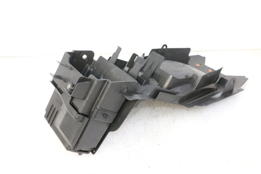 photo de PASSAGE ROUE ARRIERE SUZUKI SV S 650 (2003 - 2009)