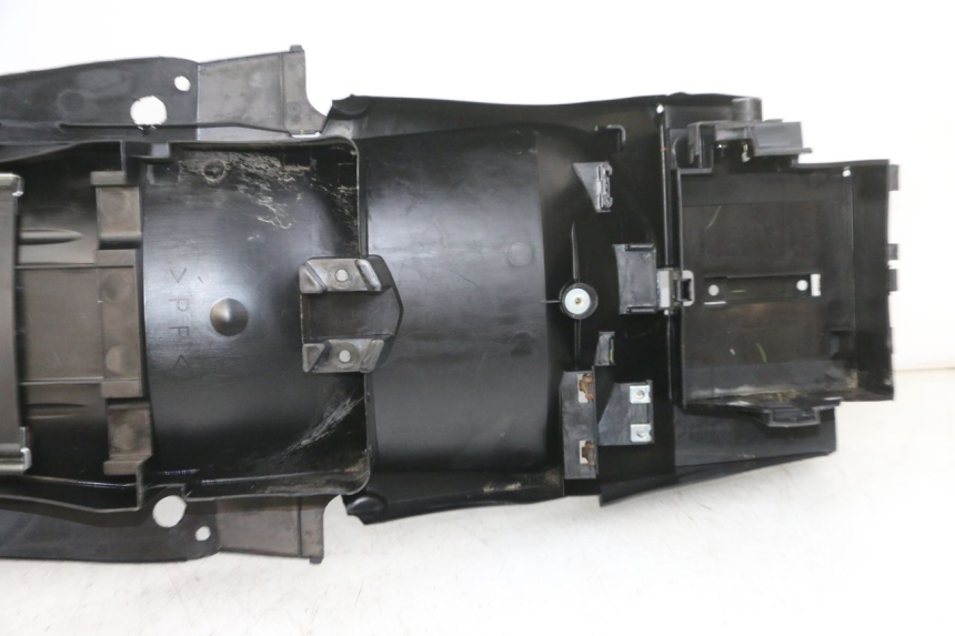 photo de PASSAGE ROUE ARRIERE YAMAHA TDM ABS 900 (2002 - 2014) - Marquages et références